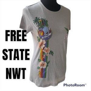 NWT LIGHT WEIGHT VINTAGE TEE💜💜